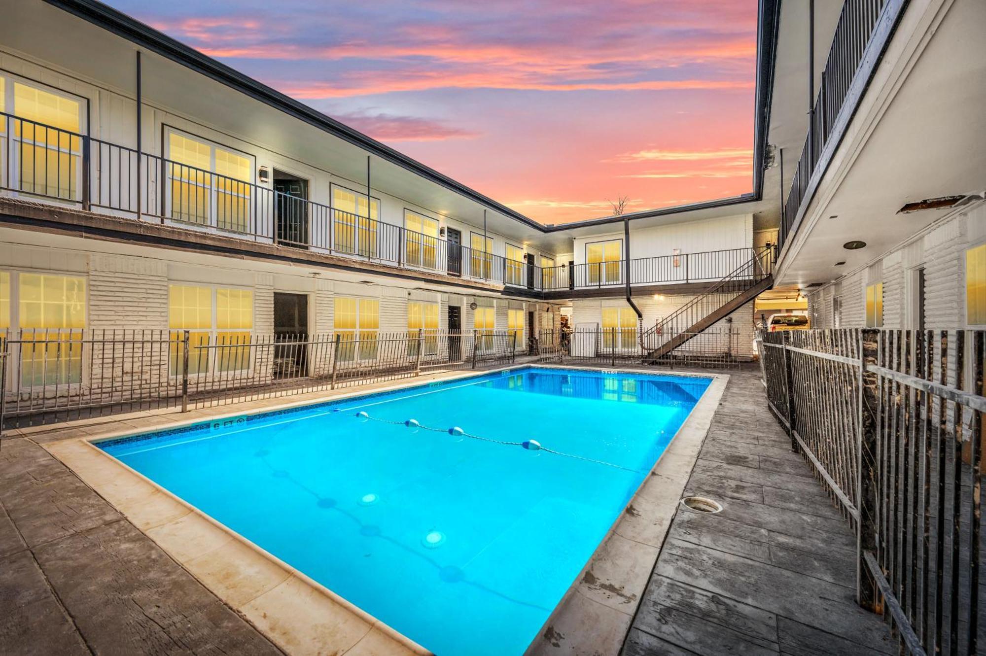 Comfortable 2Br Apt In Vibrant Houston Heights Exteriér fotografie