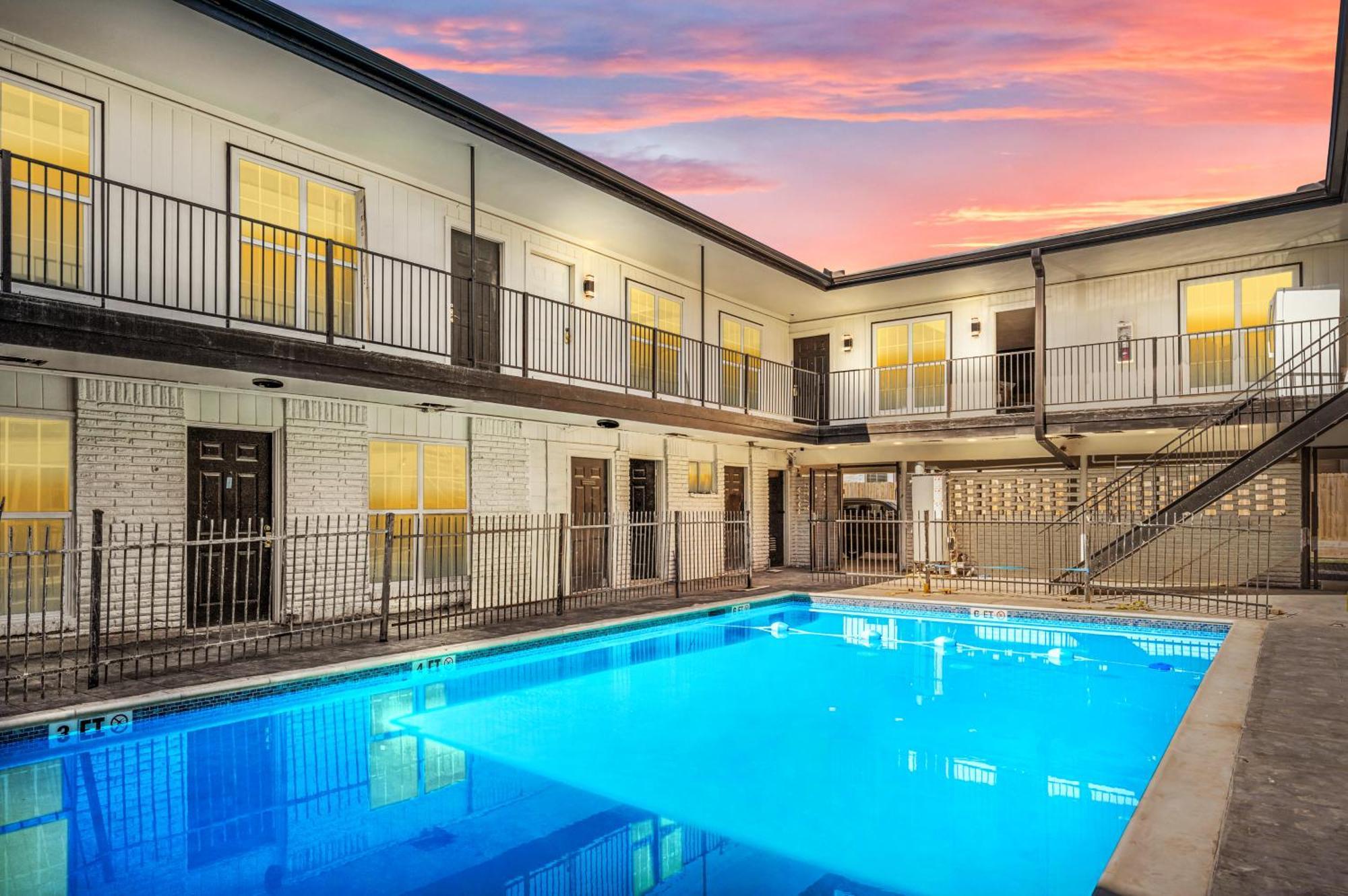 Comfortable 2Br Apt In Vibrant Houston Heights Exteriér fotografie
